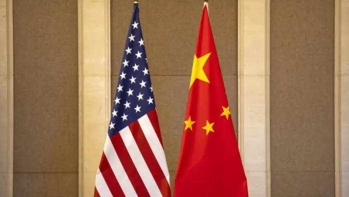 Banderas-de-Estados-Unidos-y-China-800x450-1